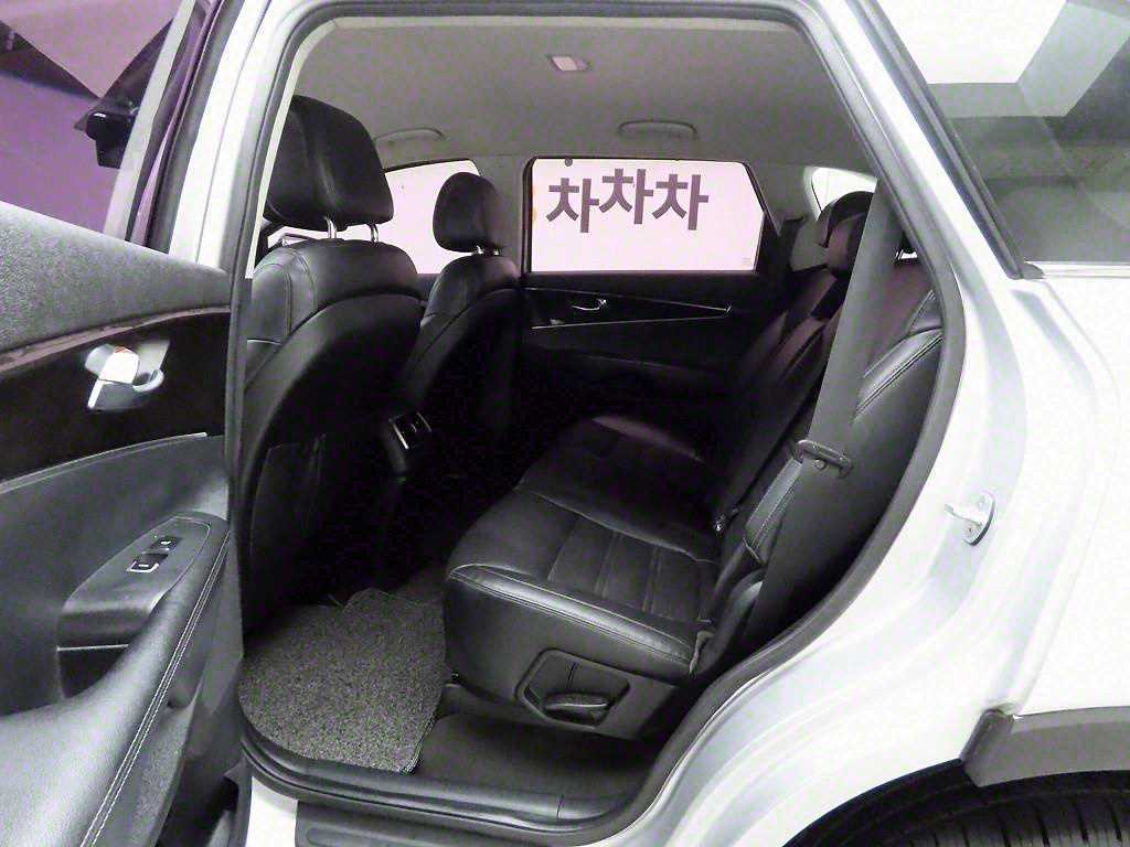 KIA Sorento - Vista 12