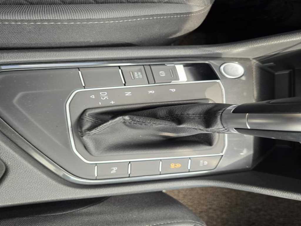 Volkswagen Tiguan 2018 Gris - Importación desde Corea - HF Imports Iquique - Foto 13