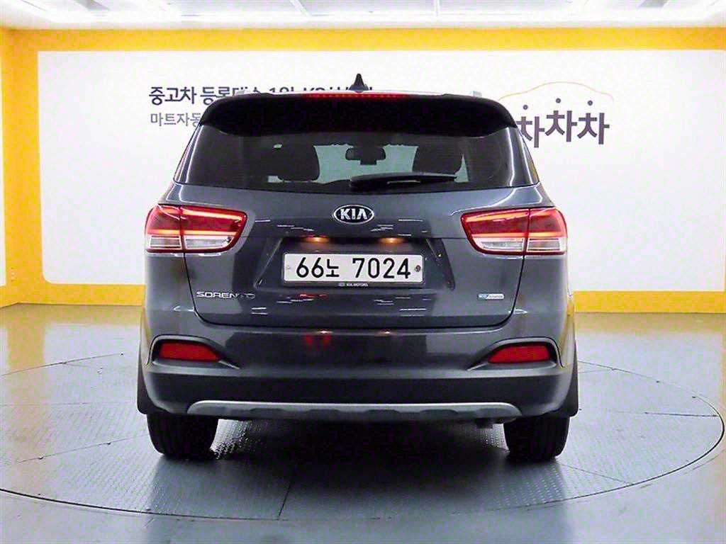 KIA Sorento - Vista 3