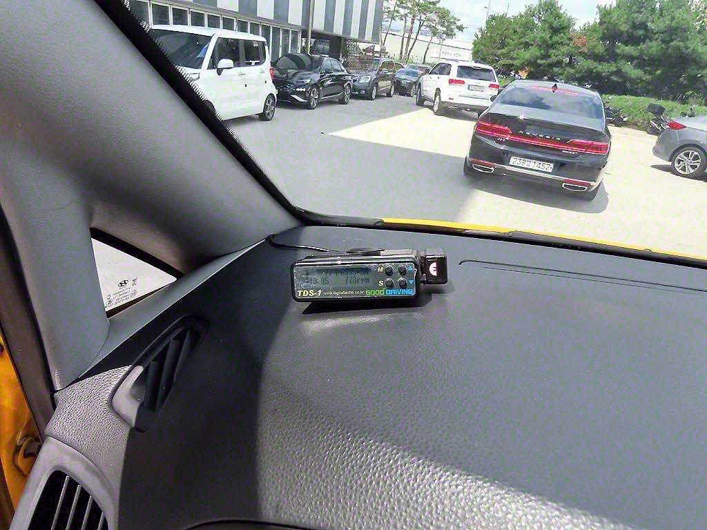 HYUNDAI Starex - Vista 11