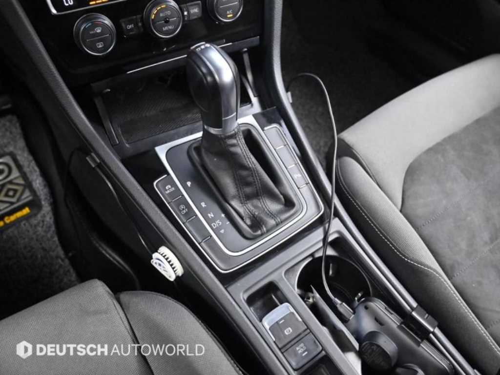 Volkswagen Golf - Vista 9