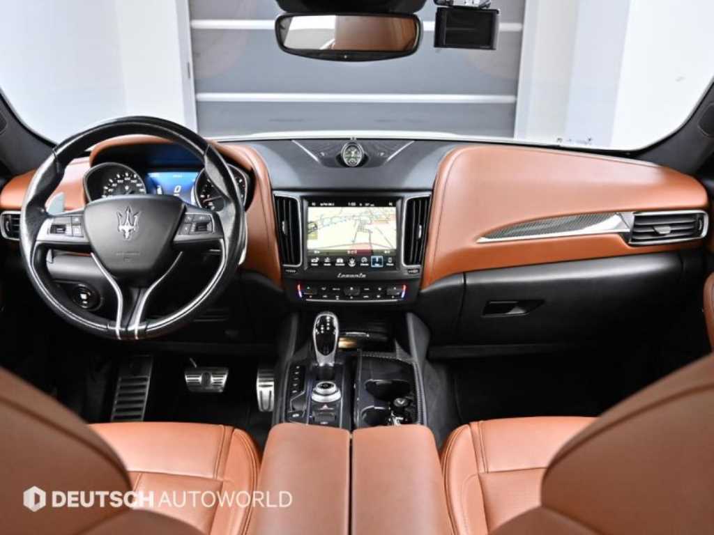 Maserati Levante - Vista 7