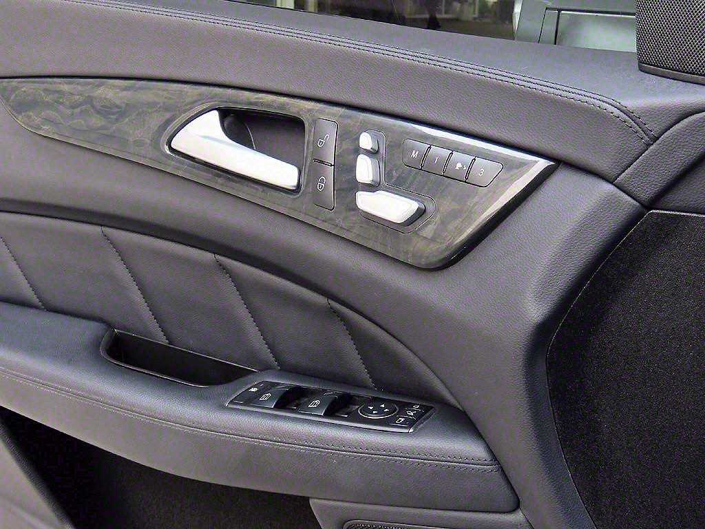 Mercedes Benz CLS Class - Vista 11