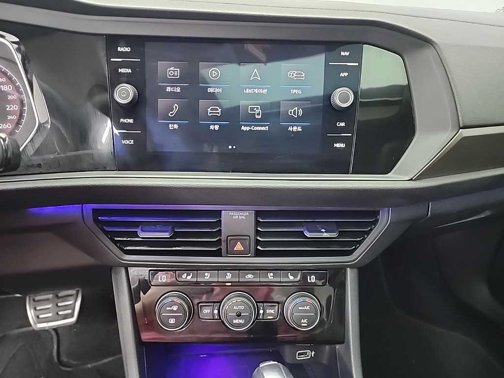 Volkswagen Jetta - Vista 10