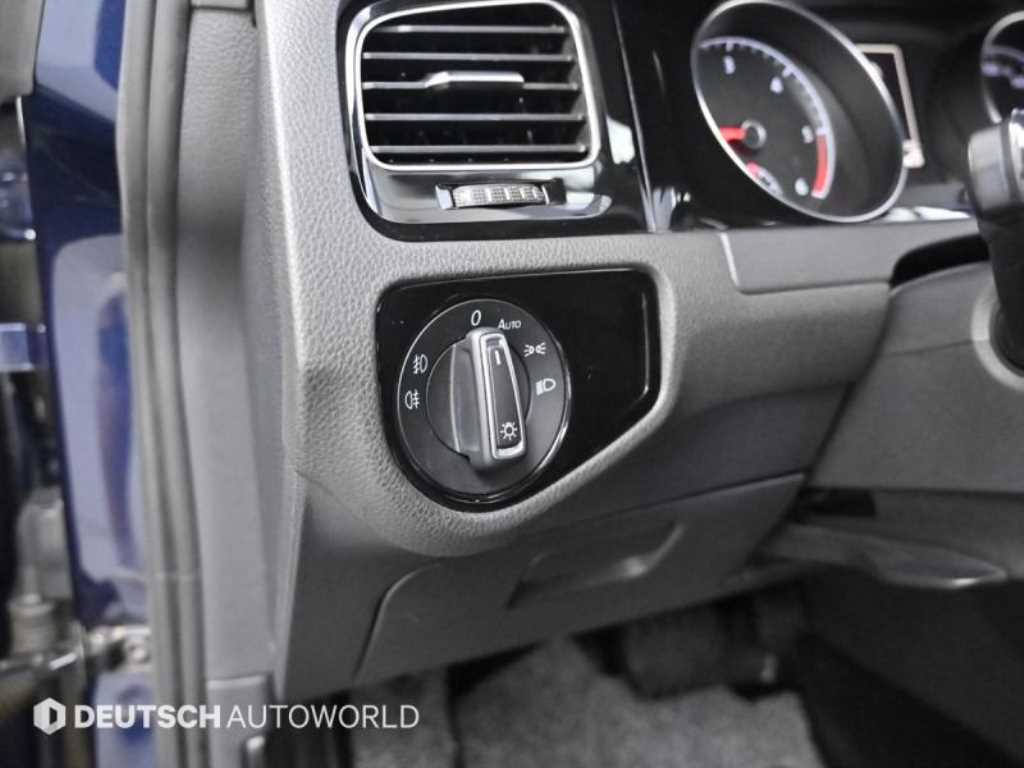 Volkswagen Golf 2015 Azul - Importación desde Corea - HF Imports Iquique - Foto 16