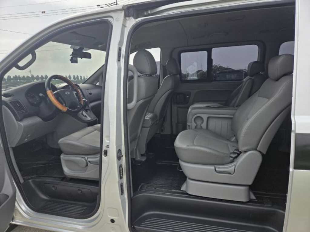 HYUNDAI Starex 2009 - Importación desde Corea - HF Imports Iquique - Foto 17