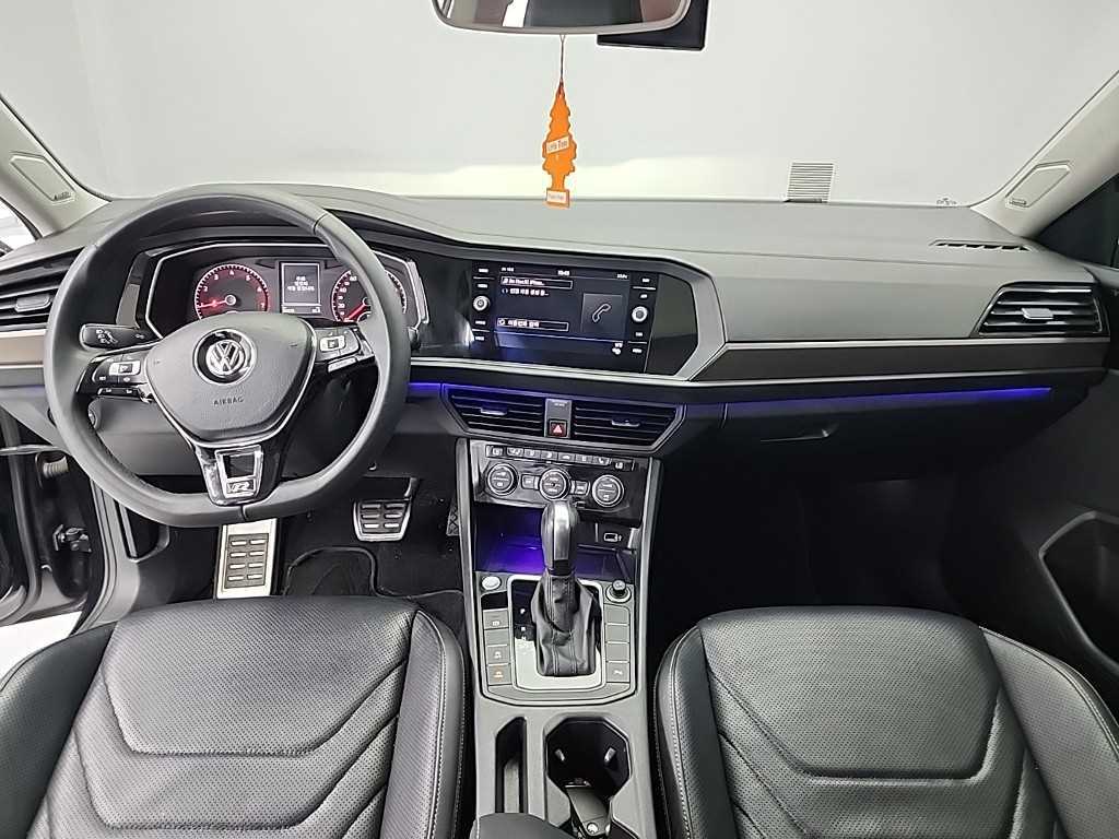 Volkswagen Jetta - Vista 7