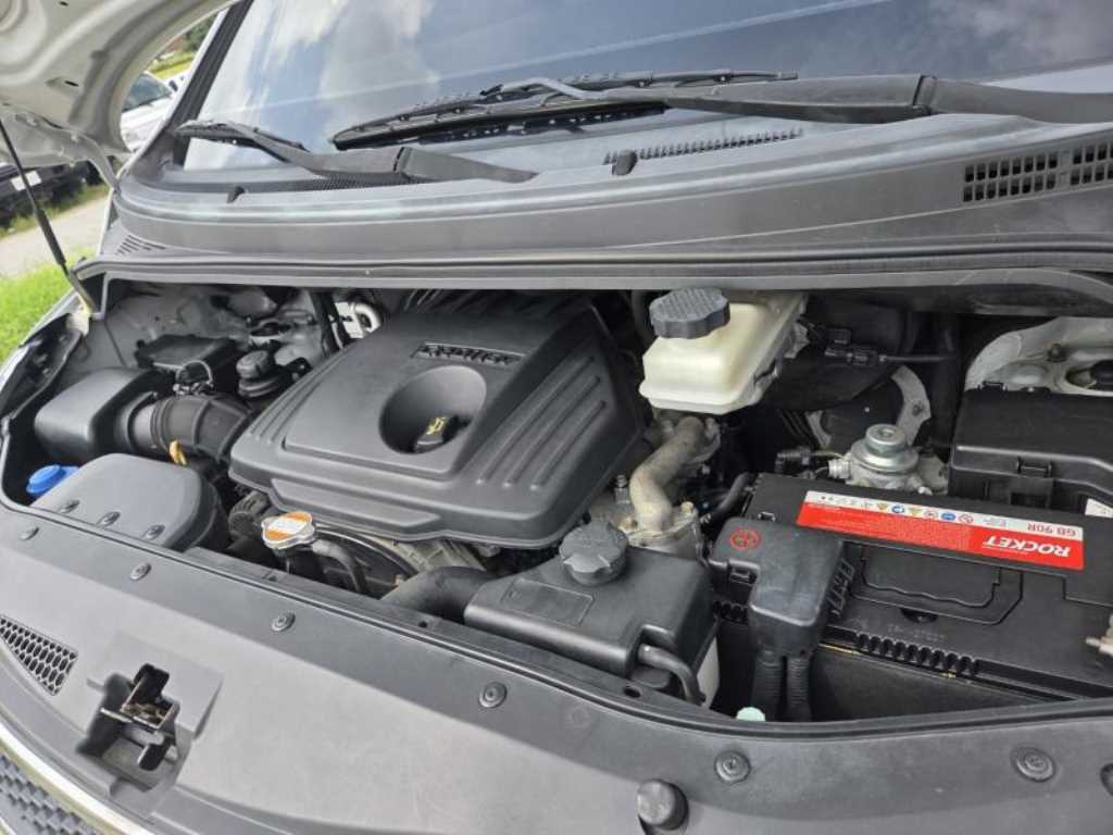 HYUNDAI Starex 2009 - Importación desde Corea - HF Imports Iquique - Foto 14