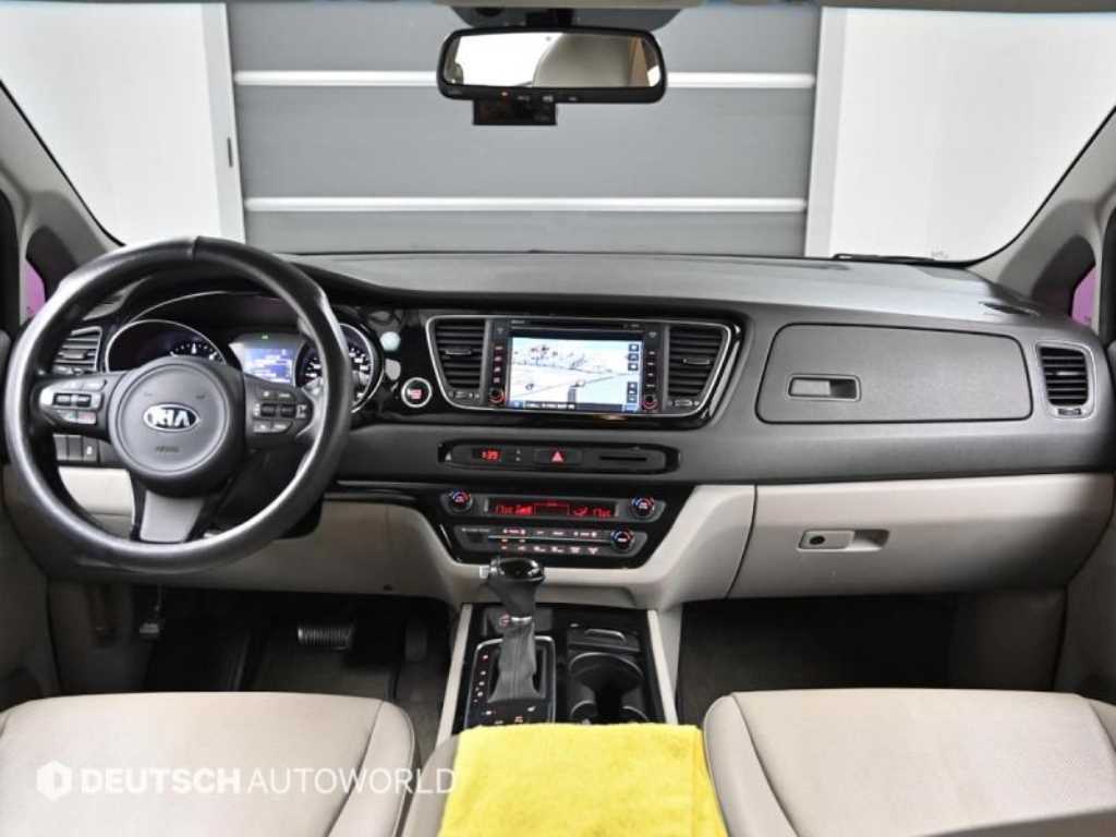 KIA Carnival - Vista 7