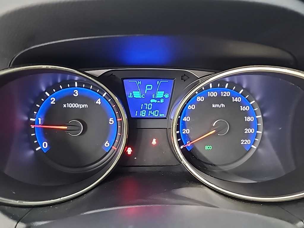 HYUNDAI Tucson - Vista 6