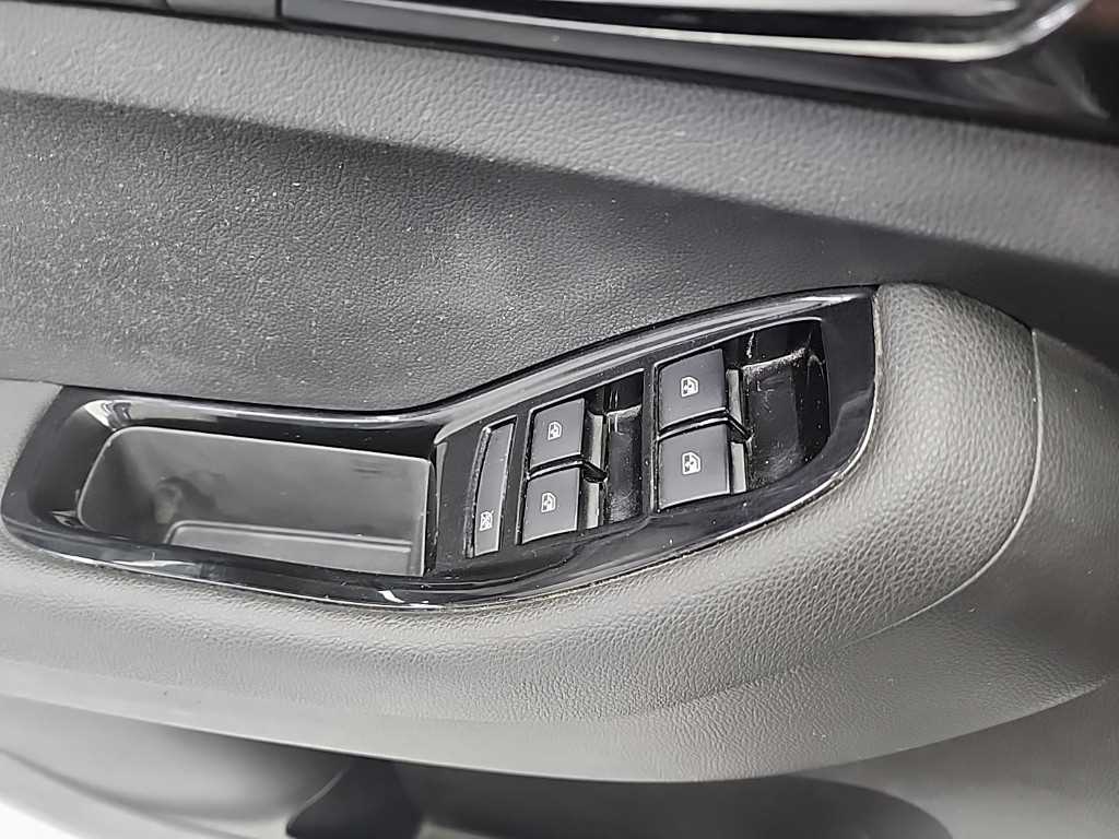 Chevrolet Orlando 2014 Plateado - Importación desde Corea - HF Imports Iquique - Foto 17