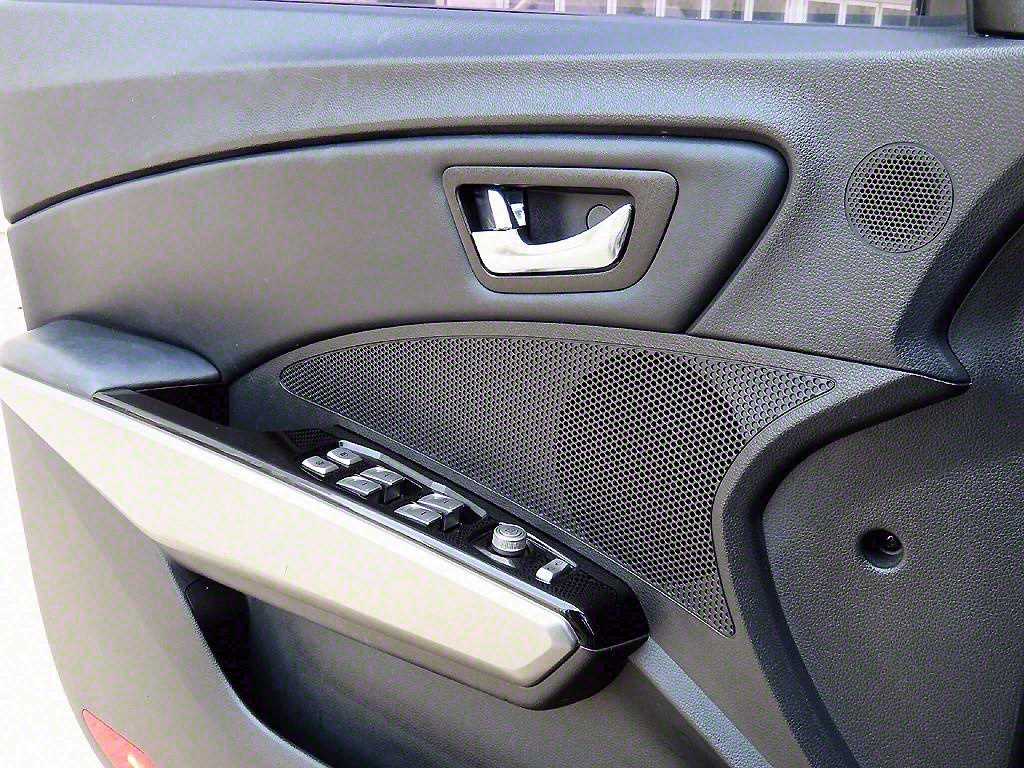 Ssangyong Tivoli - Vista 11