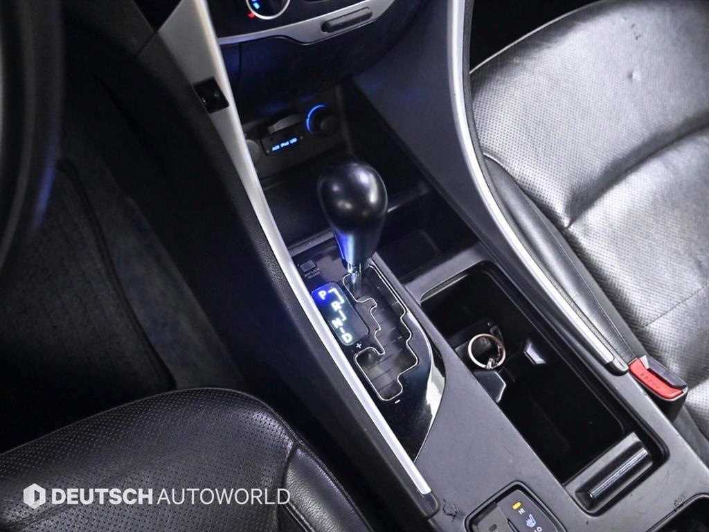 HYUNDAI Sonata - Vista 9