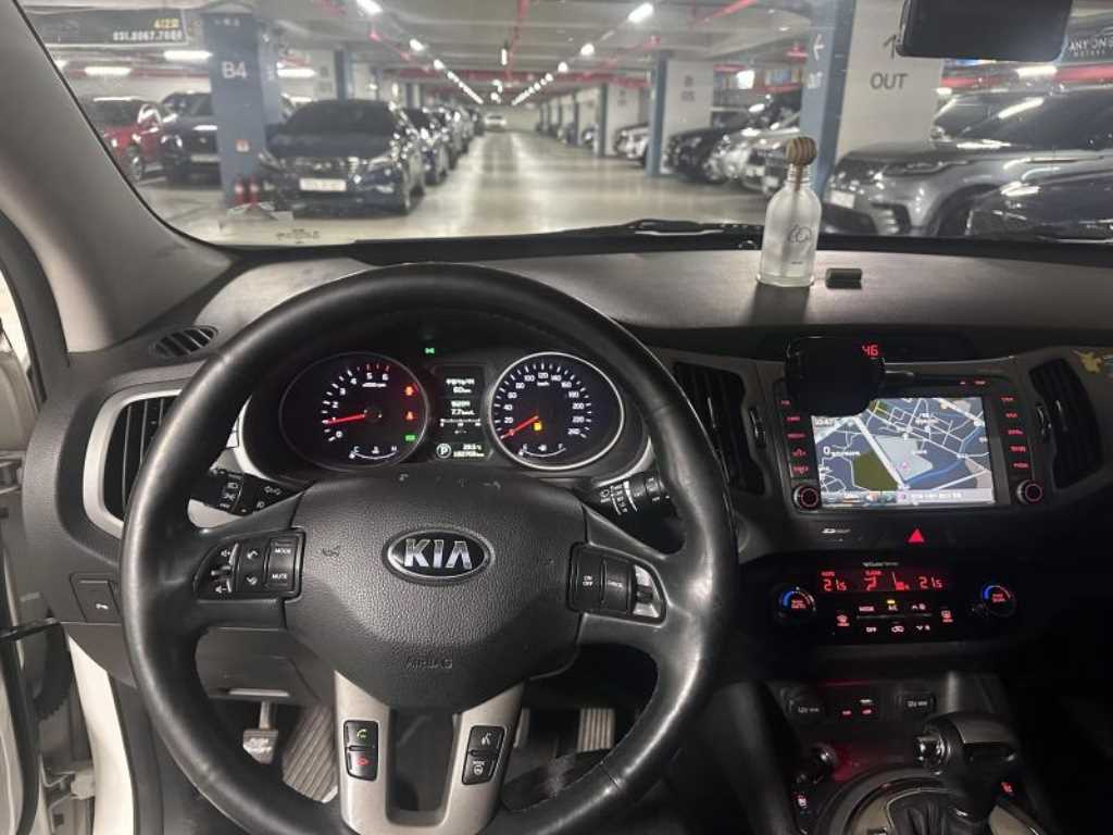 KIA Sportage - Vista 11