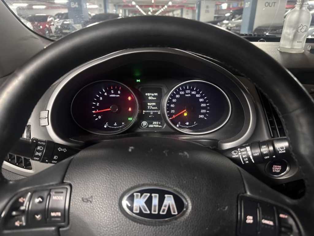 KIA Sportage - Vista 10