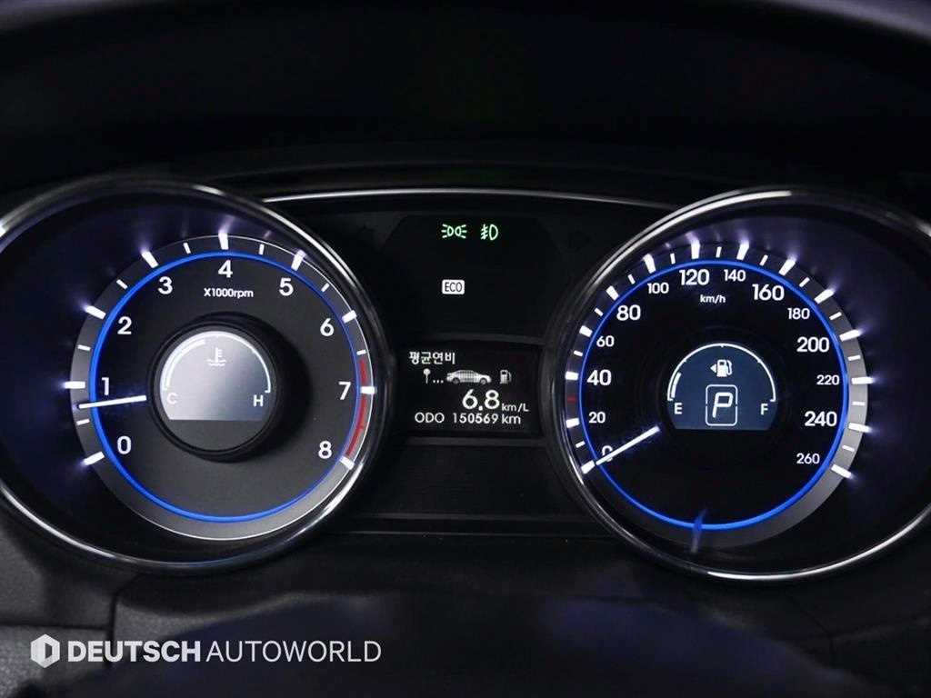 HYUNDAI Sonata - Vista 8