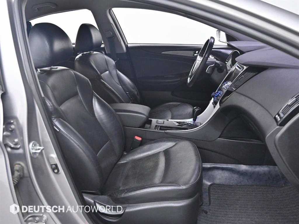 HYUNDAI Sonata - Vista 10