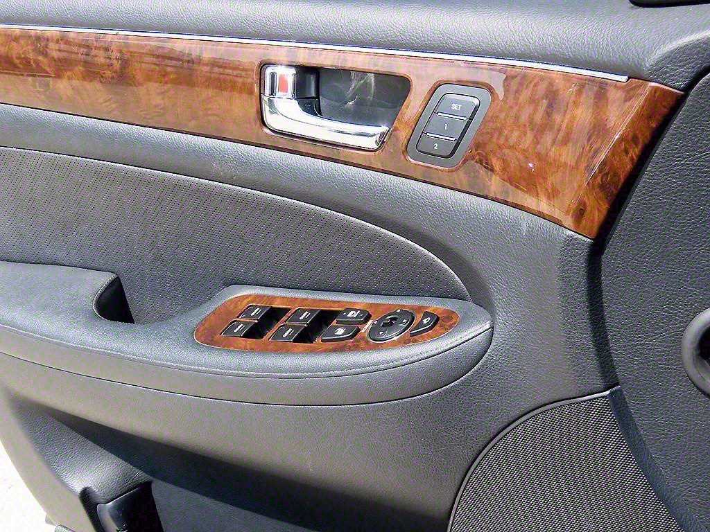 HYUNDAI Genesis - Vista 11