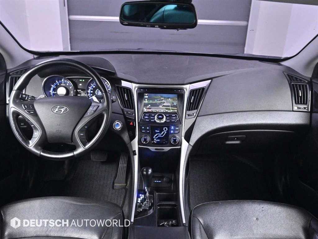 HYUNDAI Sonata - Vista 7