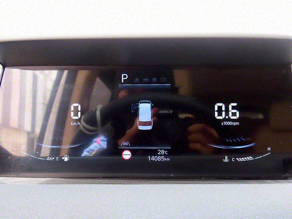 HYUNDAI Staria - Vista 10