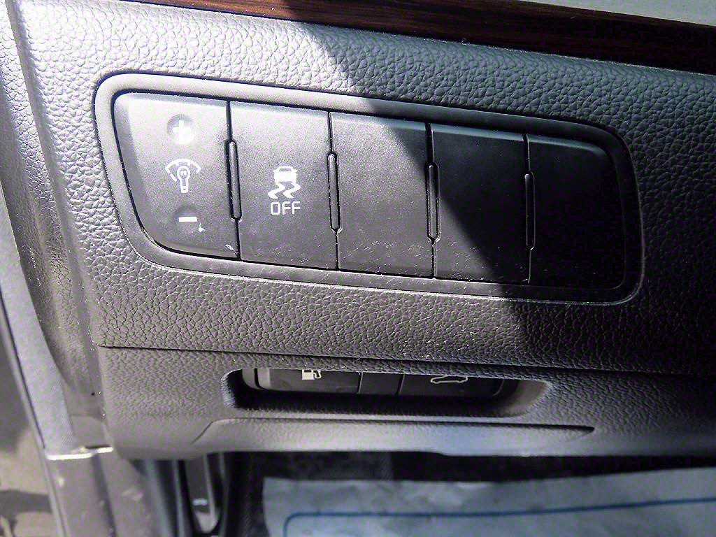 KIA K7 2015 Negro - Importación desde Corea - HF Imports Iquique - Foto 13