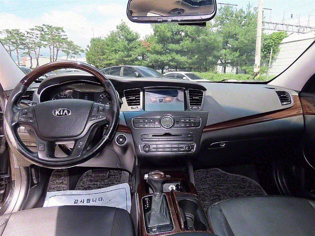 KIA K7 - Vista 7