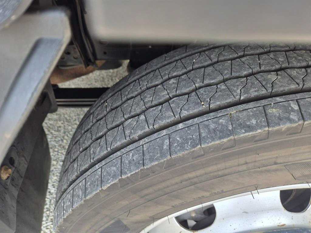 medium and large cargo truck 2019 Blanco - Importación desde Corea - HF Imports Iquique - Foto 19