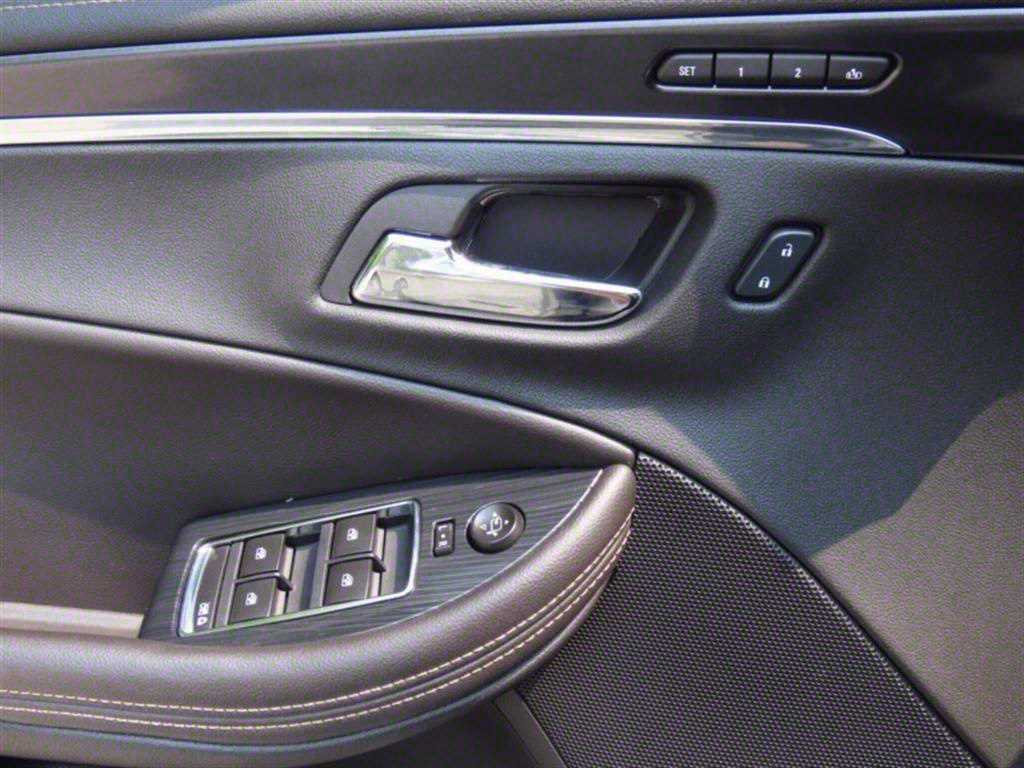 Chevrolet Impala - Vista 12