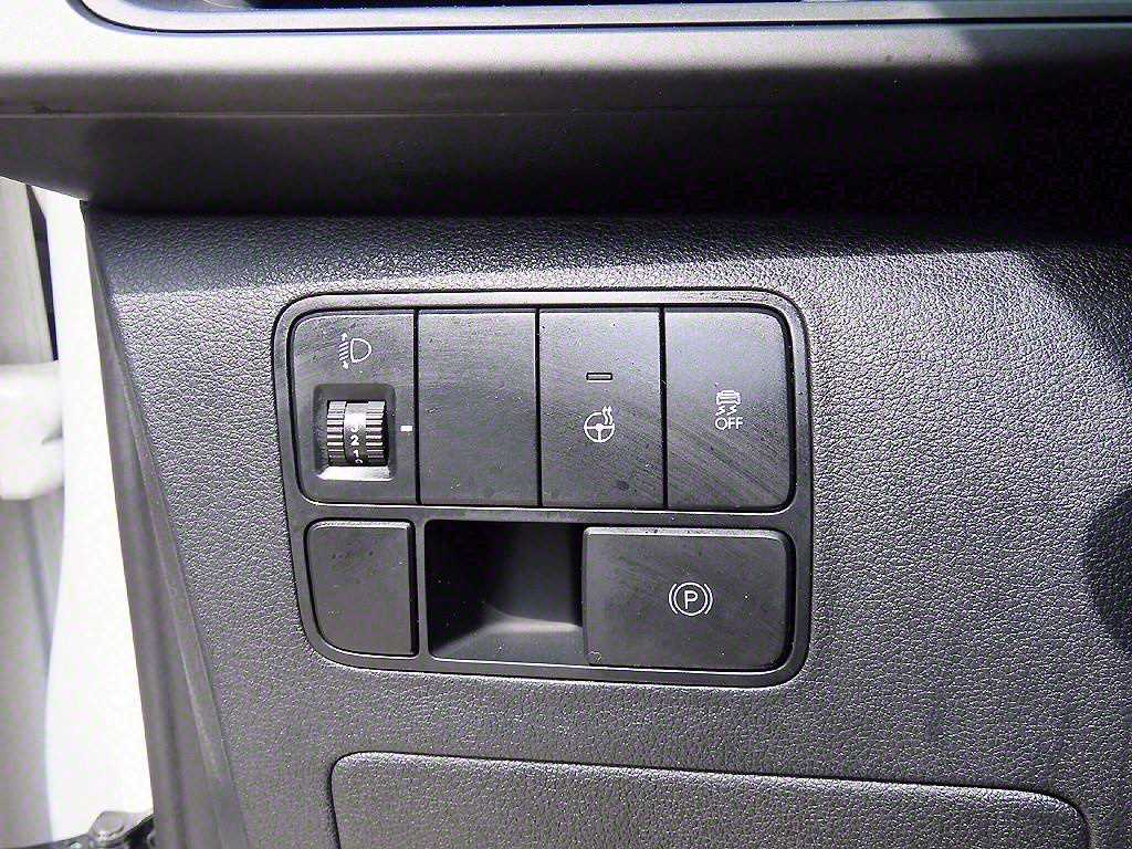 HYUNDAI Staria 2023 Blanco - Importación desde Corea - HF Imports Iquique - Foto 13