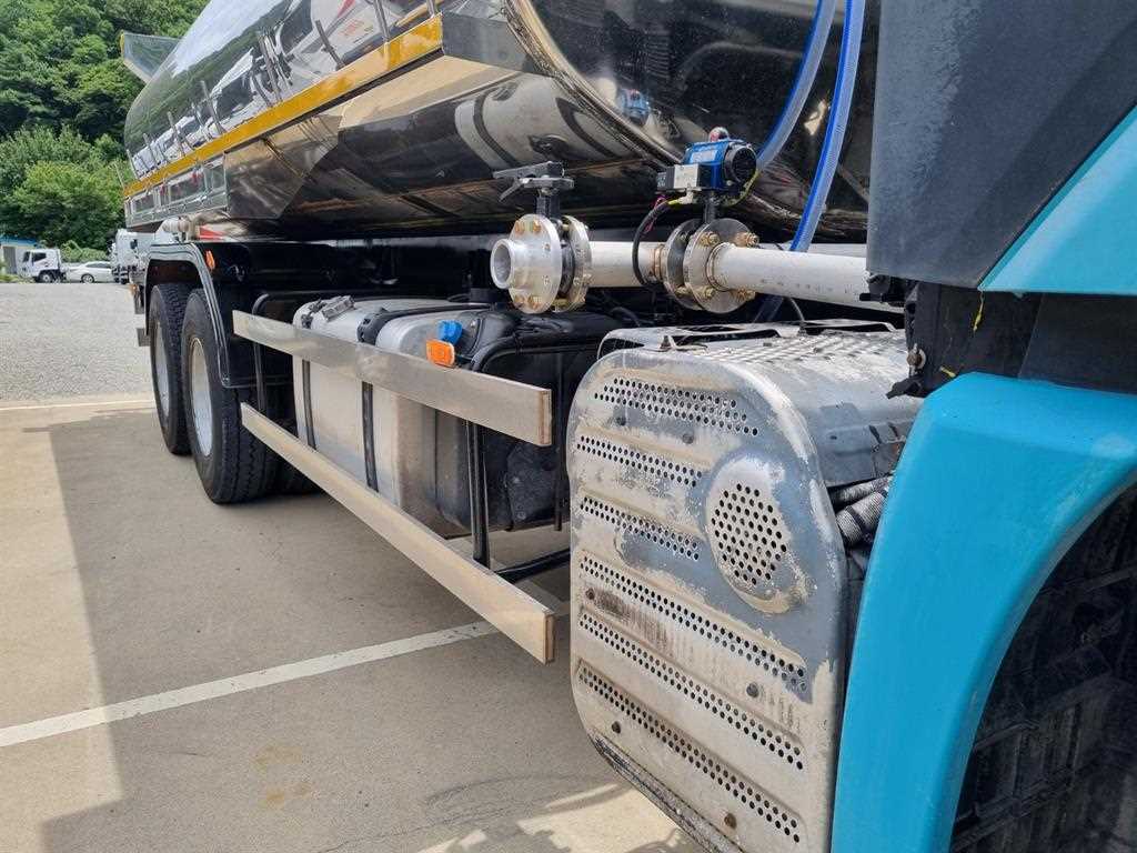 medium and large cargo Rory - Vista 11