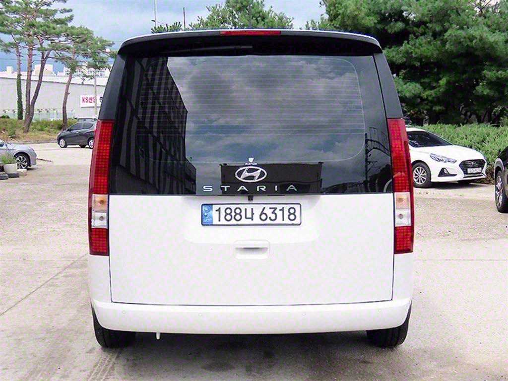 HYUNDAI Staria - Vista 4