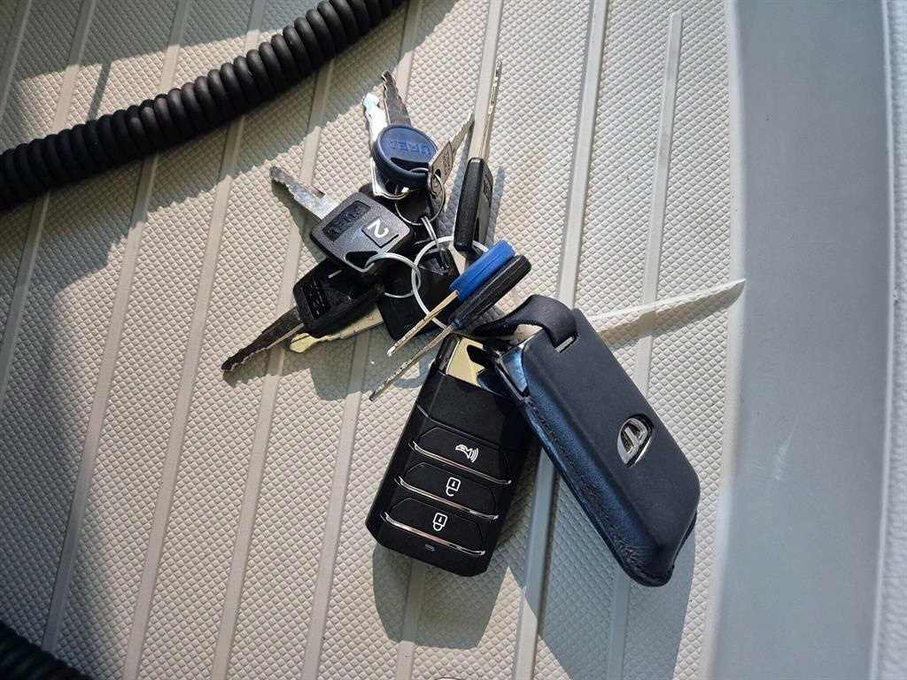 medium and large cargo truck 2023 Gris - Importación desde Corea - HF Imports Iquique - Foto 20