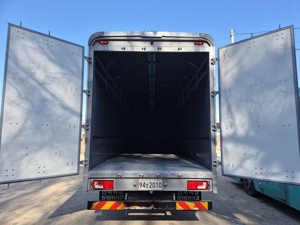 medium and large cargo truck 2023 Gris - Importación desde Corea - HF Imports Iquique - Foto 13