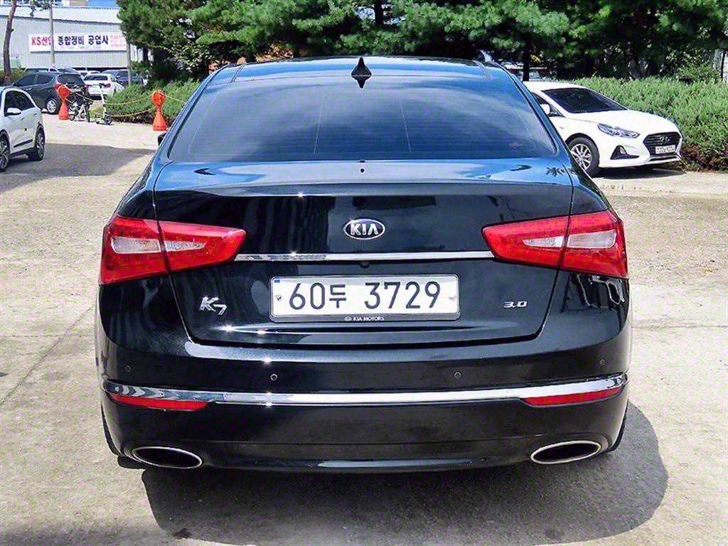 KIA K7 - Vista 4