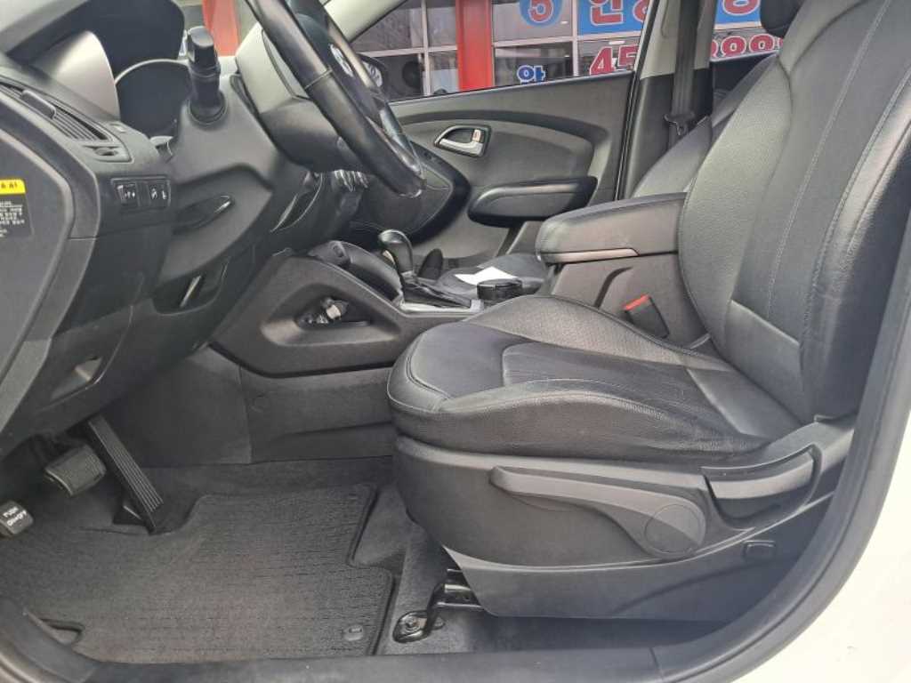 HYUNDAI Tucson - Vista 8