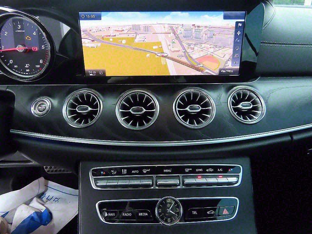 Mercedes Benz E class 2018 Negro - Importación desde Corea - HF Imports Iquique - Foto 15