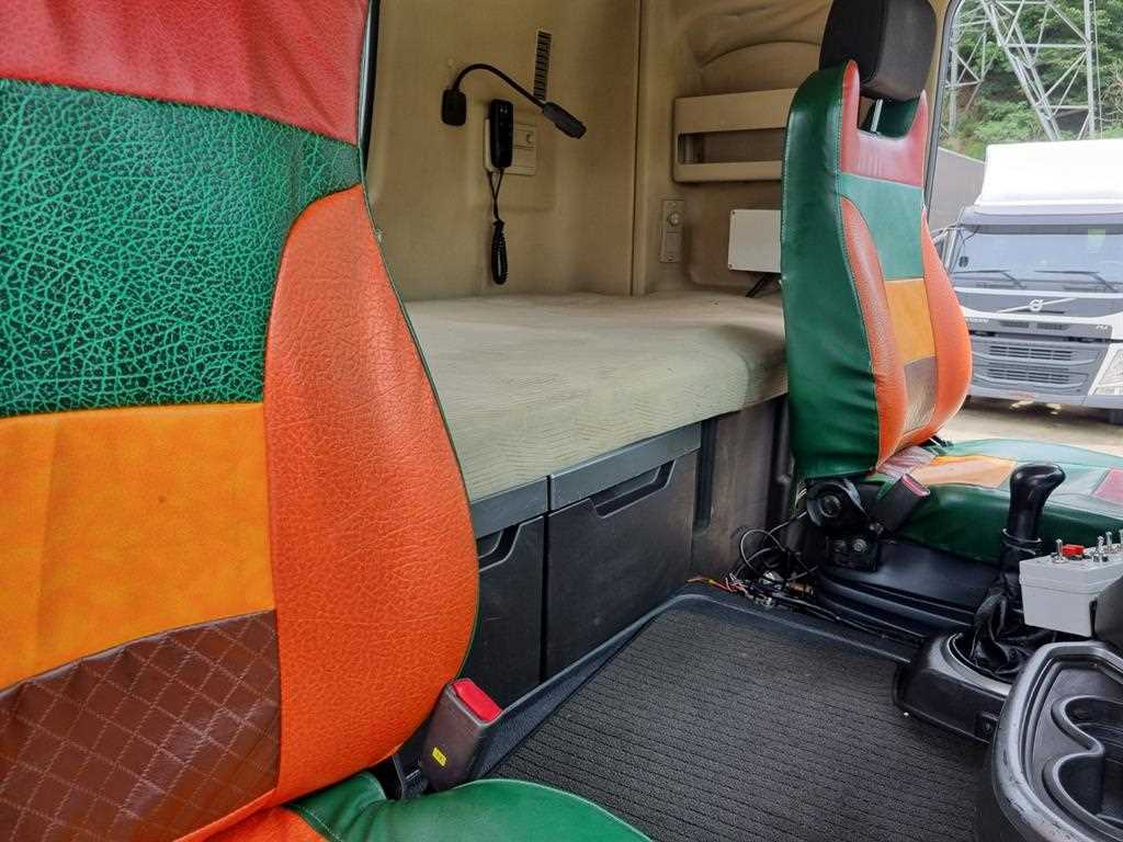 medium and large cargo Rory - Vista 9