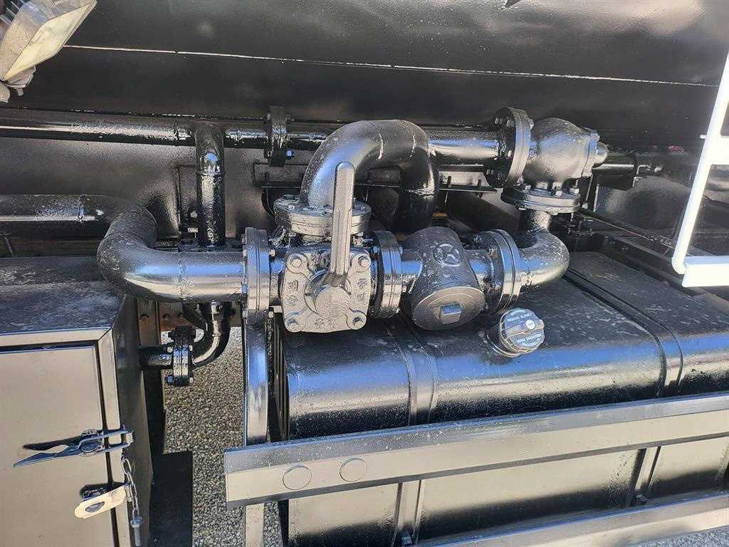 medium and large cargo Rory - Vista 10