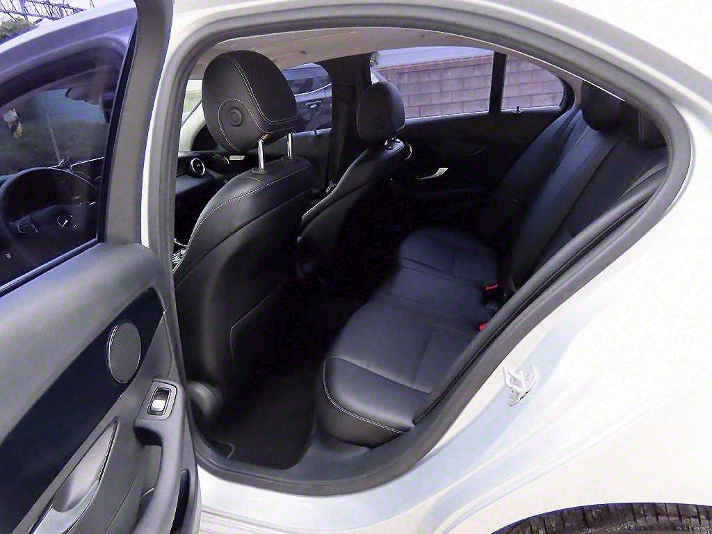 Mercedes Benz C Class - Vista 6