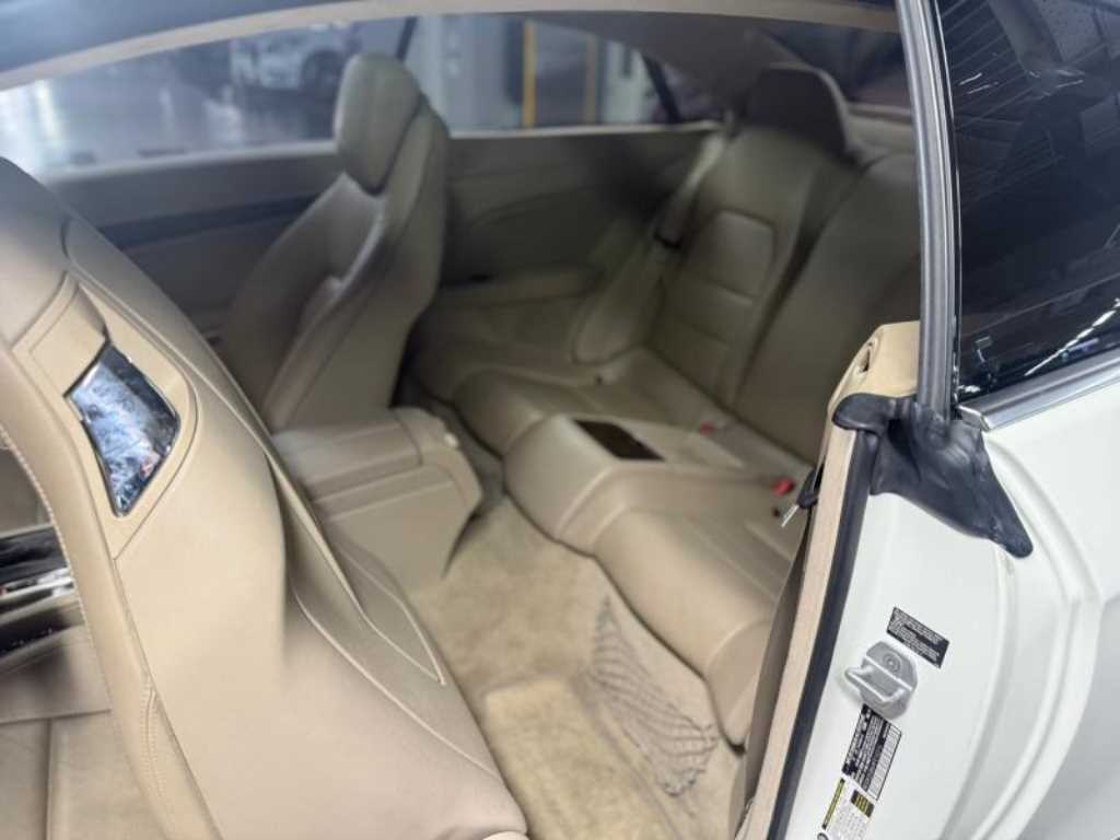 Mercedes Benz E class - Vista 10