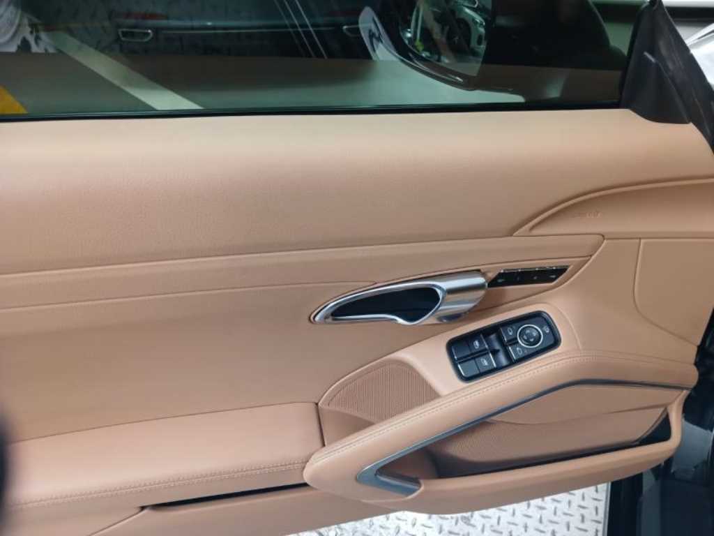 Porsche 911 - Vista 9