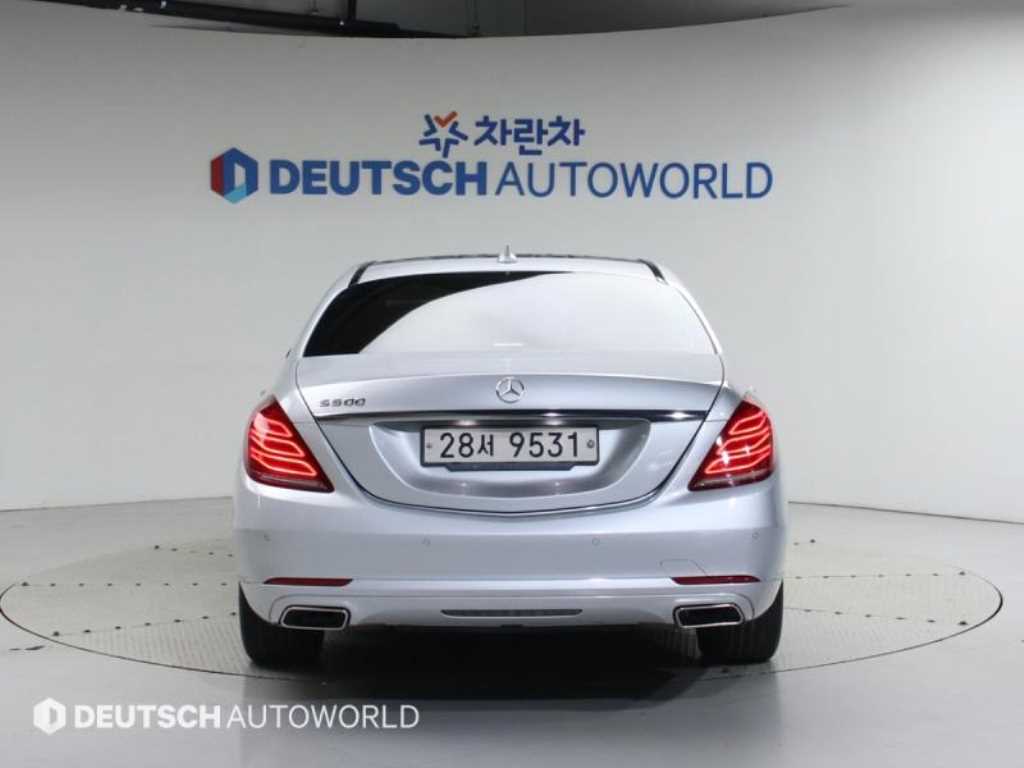 Mercedes Benz S Class - Vista 4