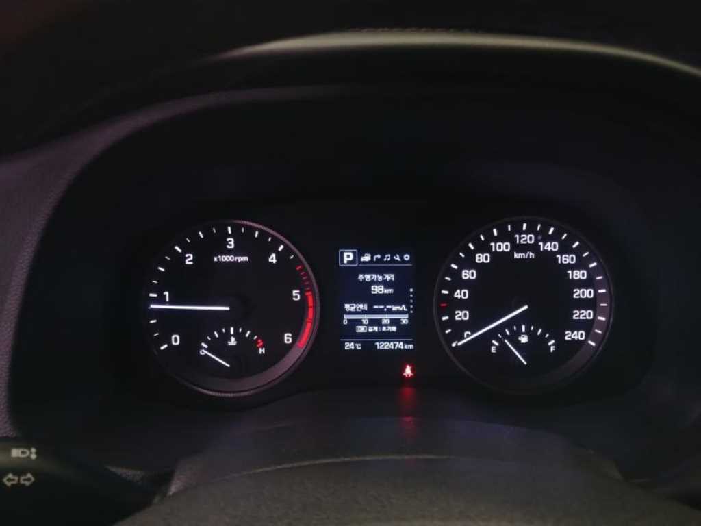 HYUNDAI Tucson - Vista 9