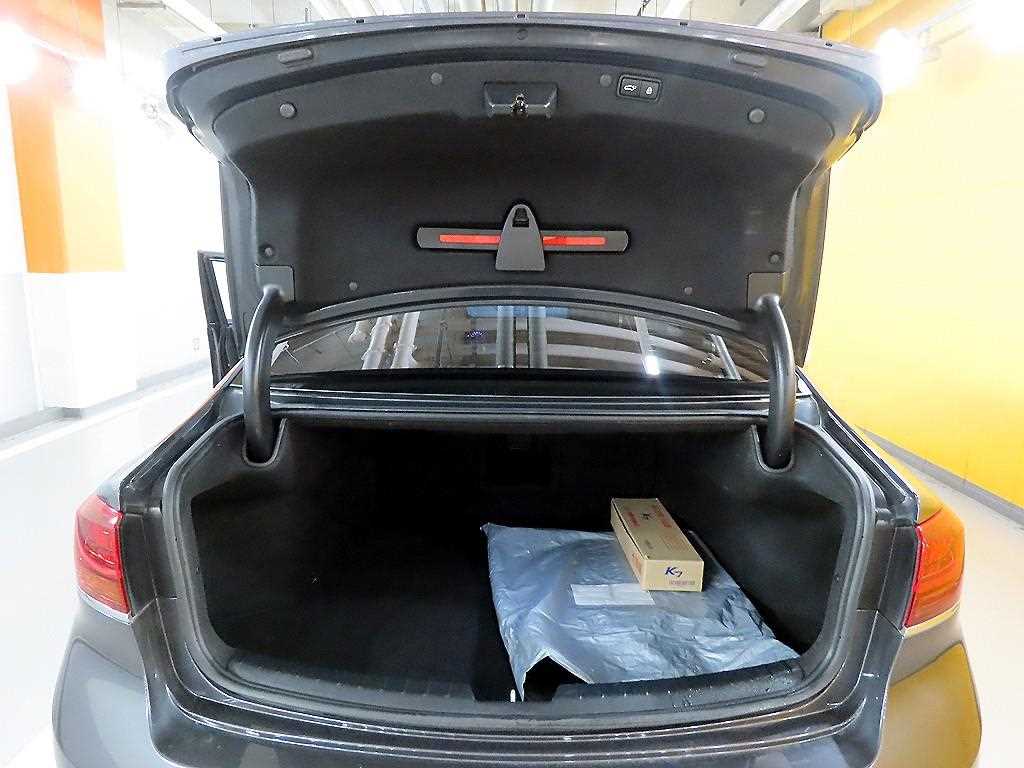 KIA K7 - Vista 5