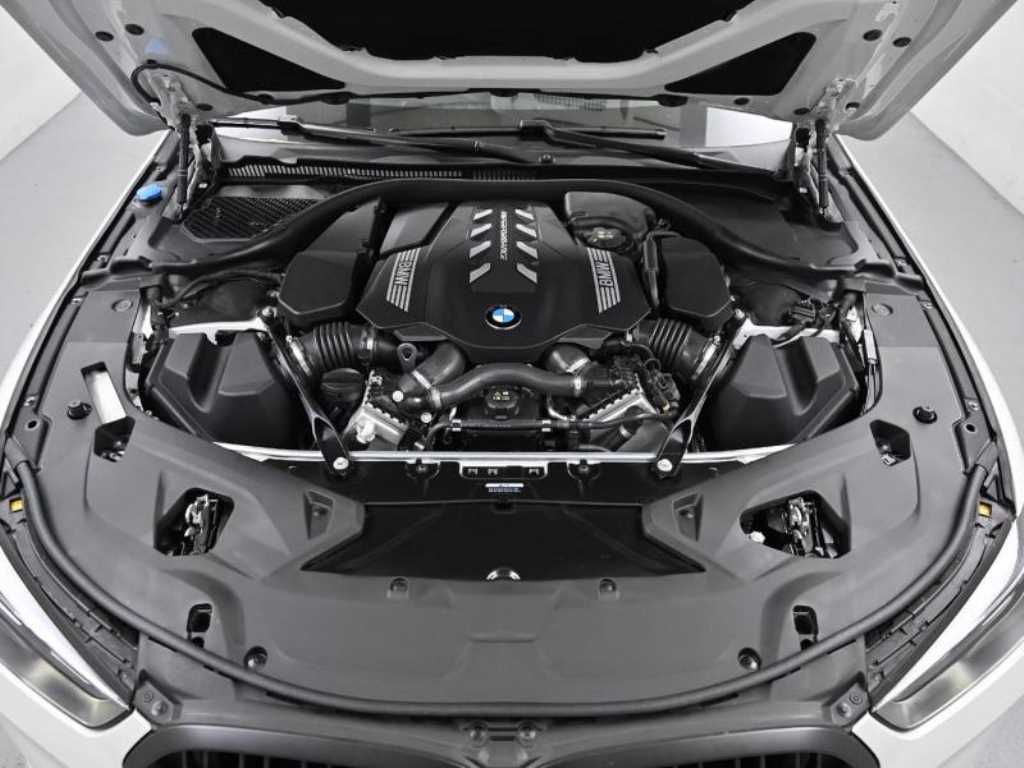 BMW 8 Series 2025 Blanco - Importación desde Corea - HF Imports Iquique - Foto 19