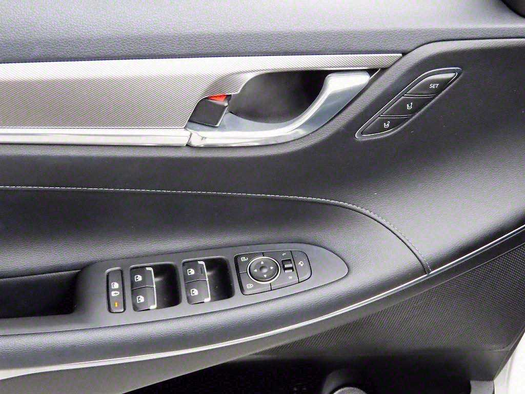 HYUNDAI Grandeur - Vista 12