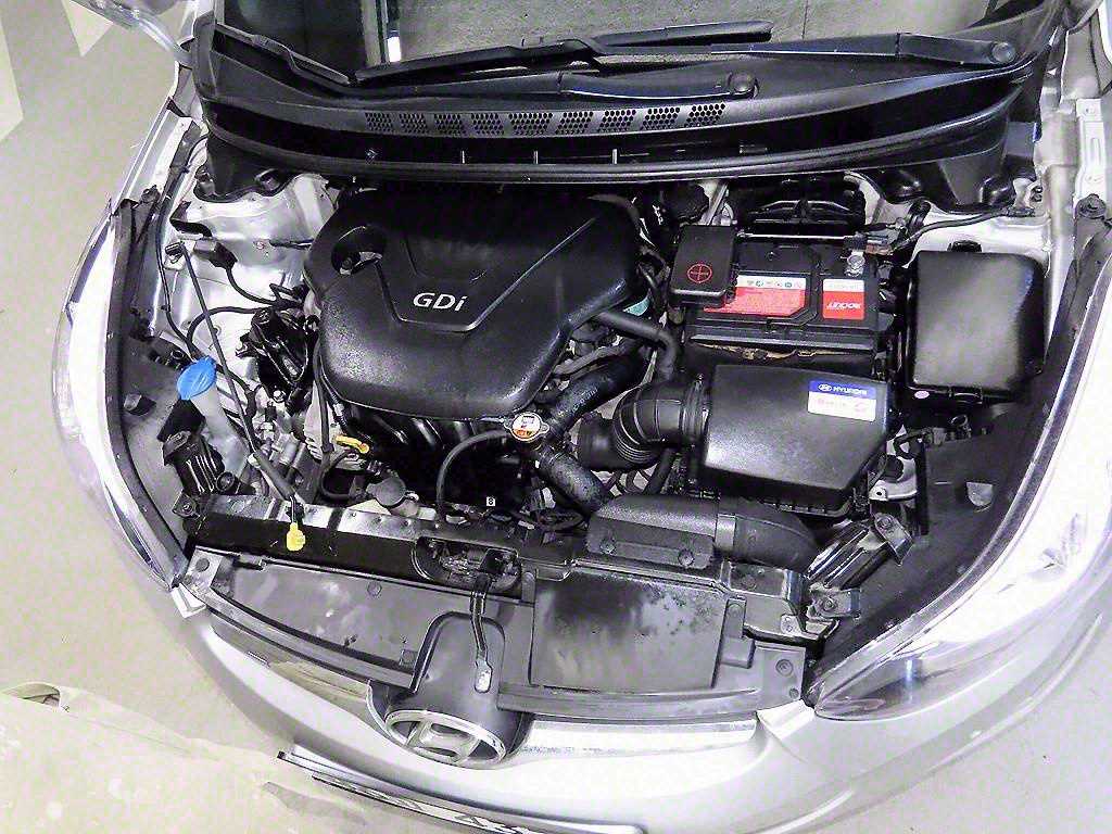 HYUNDAI Avante 2014 Gris - Importación desde Corea - HF Imports Iquique - Foto 17