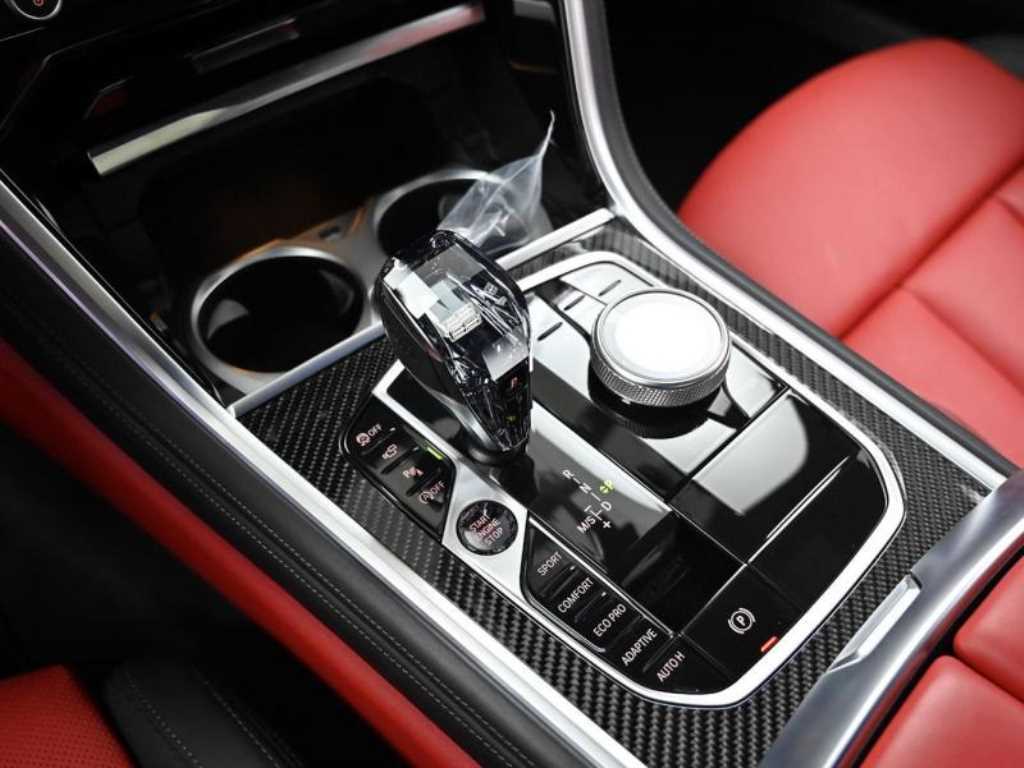 BMW 8 Series - Vista 9