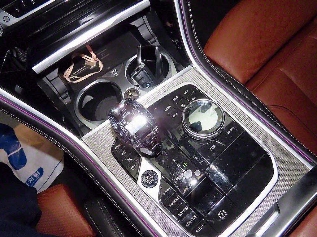 BMW 8 Series - Vista 12