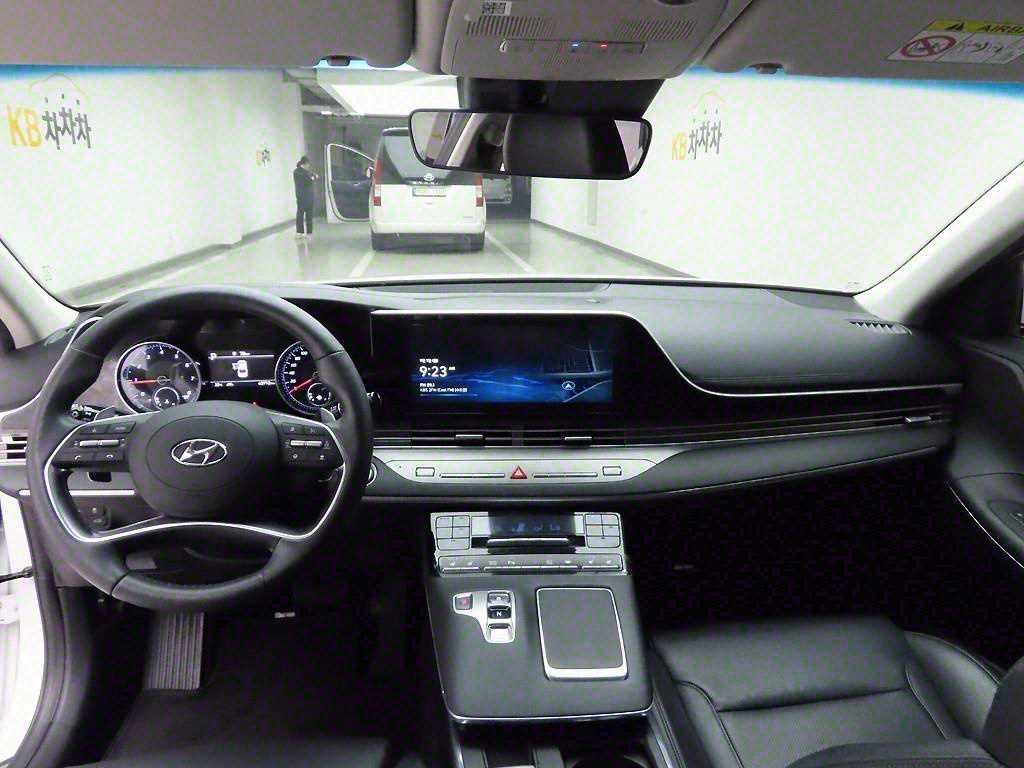 HYUNDAI Grandeur - Vista 6